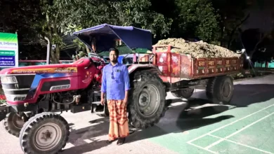 পদ্মা নদী থেকে অবৈধভাবে মাটি উত্তোলন চাঁপাইনবাবগঞ্জে ট্রাক্টরসহ আটক ১, জরিমানা