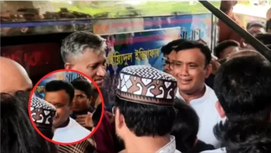 সাবেক এমপি সুজন প্যারোলে মুক্তির পর বাবার জানাজায় অঝোরে কাঁদলেন