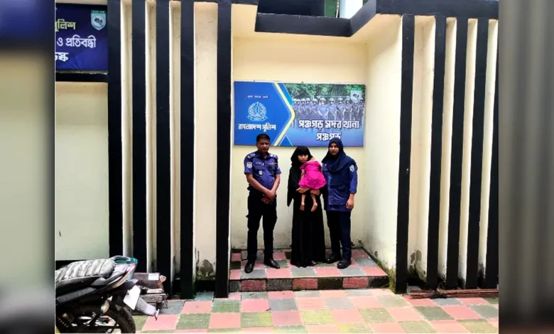 পঞ্চগড় সীমান্তে অবৈধ অনুপ্রবেশ: বিএসএফের হাতে আটক মা-মেয়েকে ফেরত