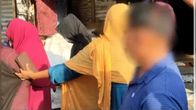 প্রিয়তমা আবাসিক হোটেলে পুলিশের হানা, গ্রেপ্তার ৪