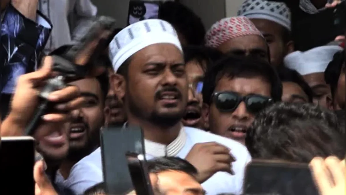 ‘পশ্চিমবঙ্গে বিজেপি জয়ী হওয়ায় গেরুয়া পতাকা বাংলাদেশের কাছে এসে গেছে’
