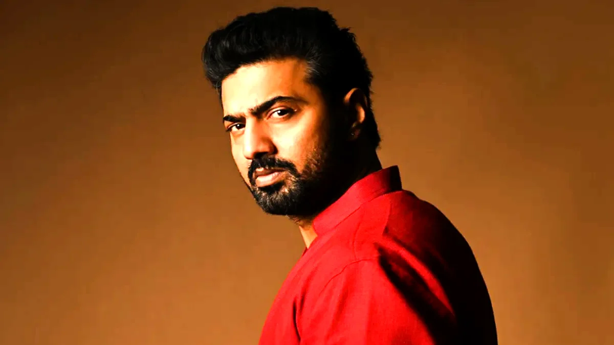 দেব রাজনীতি ছাড়তে চান, অভিনয়ে মন দেবেন