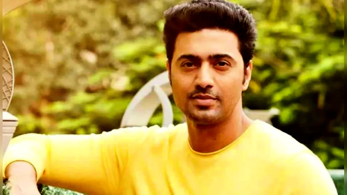 রাজনীতিতে আর জড়াতে চান না দেব, ফিরছেন অভিনয়ে