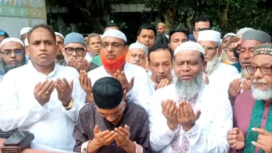রামিসার কবর জিয়ারতে গিয়ে কান্নায় এমপি আব্দুল্লাহ
