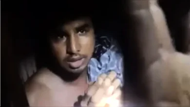 রাতে প্রবাসীর স্ত্রীর আলমারি থেকে স্কুল দপ্তরি আটক