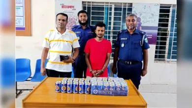 রূপপুর গোল চত্বরে ৪০ বোতল বিয়ারসহ যুবক আটক