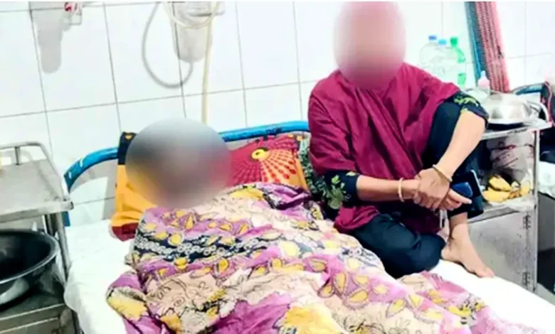 সালিশে কোলাকুলির সময় গোপনাঙ্গ চেপে ধরে হত্যাচেষ্টা
