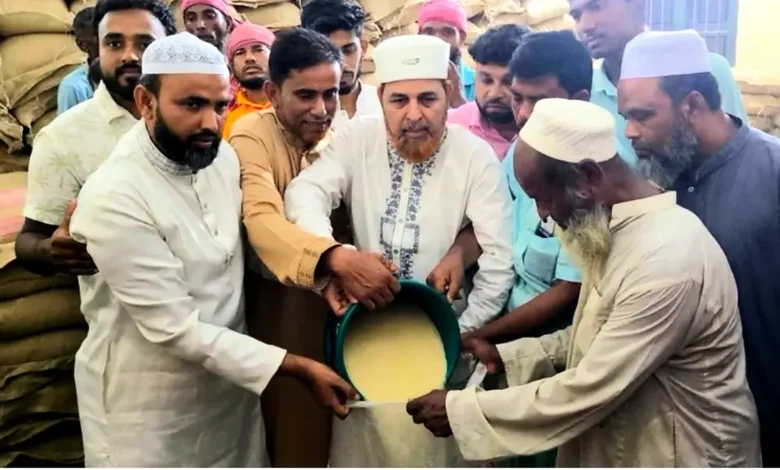 সলঙ্গা ইউপি’র চাল বিতরণ উদ্বোধন করলেন মাও: রফিকুল ইসলাম খাঁন
