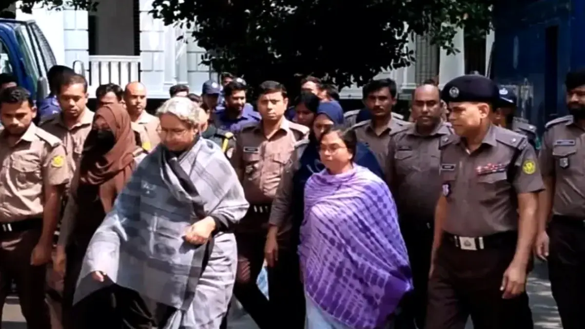 শাপলা চত্বর হত্যাকাণ্ডে দীপু মনি-রুপা-মোজাম্মেল বাবুকে ট্রাইব্যুনালে আনা