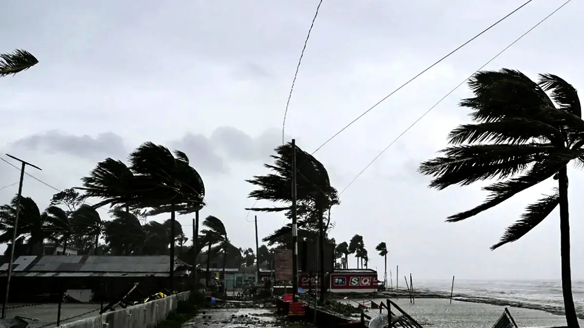 সন্ধ্যা পর্যন্ত ছয় জেলায় ৮০ কিমি/ঘণ্টা ঝড়ের ঝুঁকি