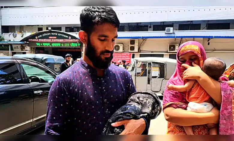 ‘টাকা জোগাড় করে আসার পর মেয়েটাই মারা গেল’