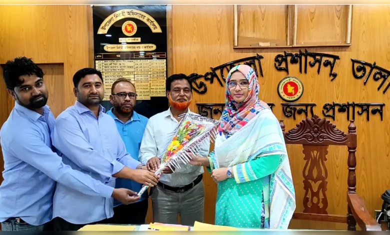 নবাগত উপজেলা নির্বাহী কর্মকর্তাকে তালা টেকনিক্যাল এন্ড বিএম কলেজের পক্ষ থেকে সম্বর্ধনা প্রদান!
