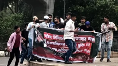 টিএসসিতে ছাত্রলীগের ঝটিকা মিছিল: আটক ২, জব্দ গাড়ি