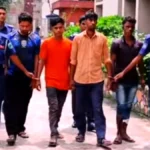 বগুড়ার চৌমুহনীতে বড় ধরনের ডাকাতি নস্যাৎ,অস্ত্র সহ ৪ডাকাত আটক।