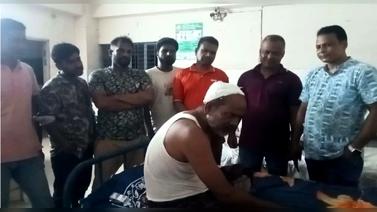 চাঁদার দাবিতে বিএনপি নেতার ওপর আওয়ামী লীগ নেতার হামলার অভিযোগ