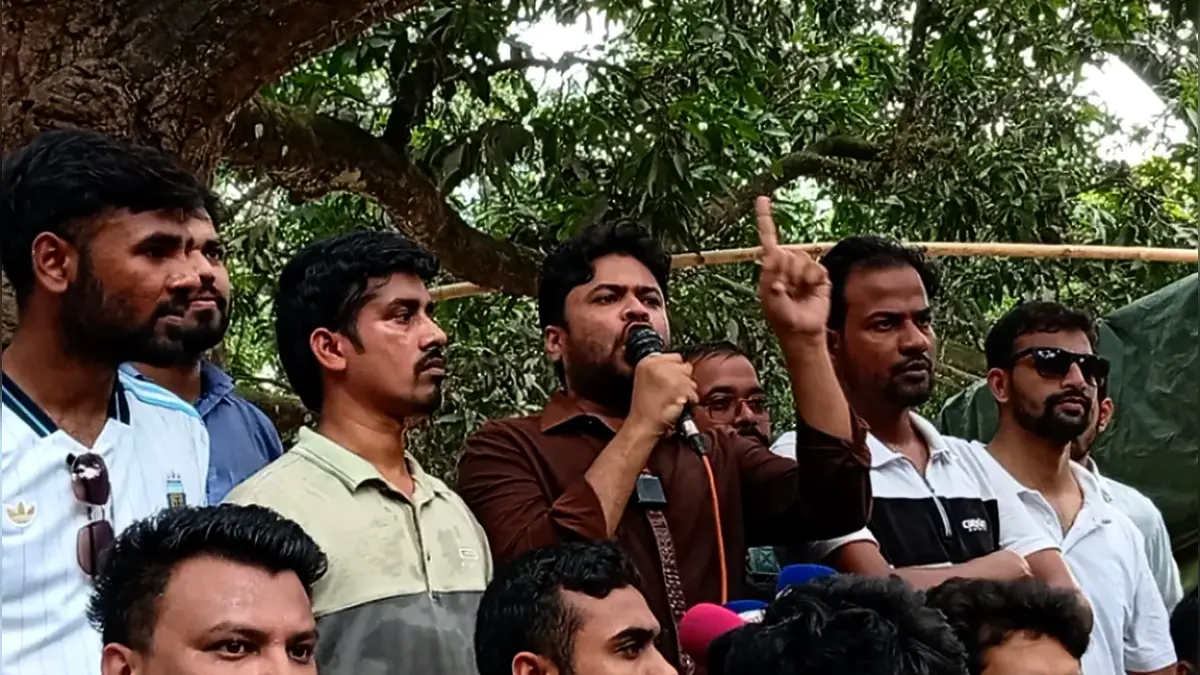 ছাত্রলীগ ধরিয়ে দিলে ১০ হাজার টাকা পুরস্কার ঘোষণা রাবি ছাত্রদলের