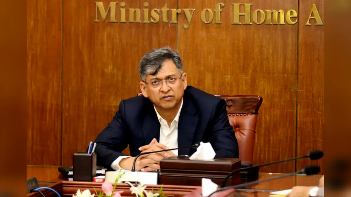 জব্দ হেরোইনও কখনো ‘আটা-ময়দা’ হয়ে যায়, বললেন স্বরাষ্ট্রমন্ত্রী