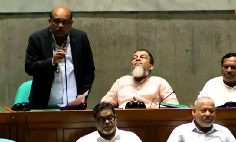 মদ খাইতেও লাইন্সেস লাগে, এটা কোন দেশের আইন জানি না: এমপি শেখ মুজিবুর রহমান