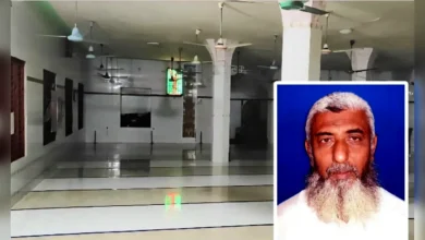 গিয়াস উদ্দিনের নামাজে রুকু থেকে আর ফিরে আসেননি