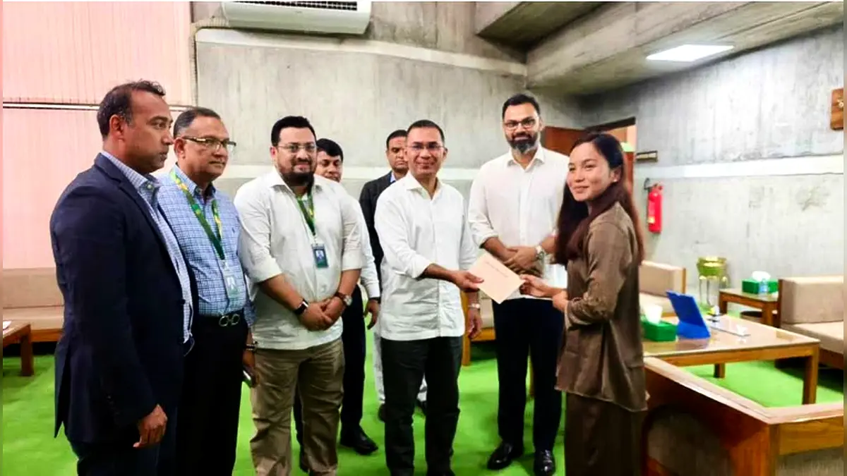 নারী ফুটবলার ঋতুপর্ণা চাকমার গৃহ নির্মাণে আর্থিক অনুদান দিলেন প্রধানমন্ত্রী