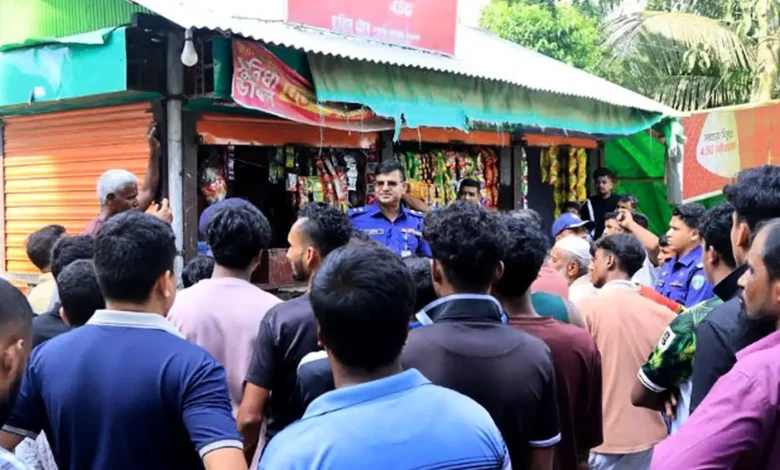 প্রকাশ্যে ধূমপানে নিষেধ করায় ছাত্রলীগ নেতার গুলিতে ছাত্রদল নেতাসহ আহত ৬