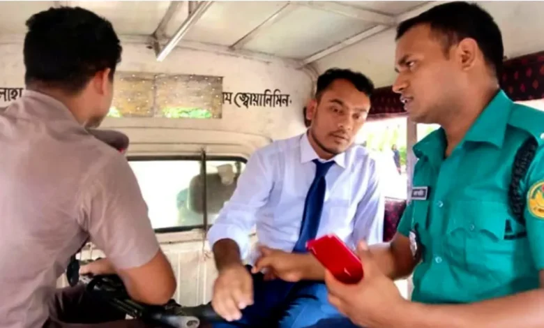 রাজশাহী কলেজে পরীক্ষা দিতে গিয়ে ছাত্রলীগ নেতা গ্রেপ্তার