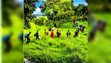 সাপাহা সীমান্তে ১৯ ঘন্টা পর ১৭ জনকে বিএসএফ ফিরিয়ে নিল