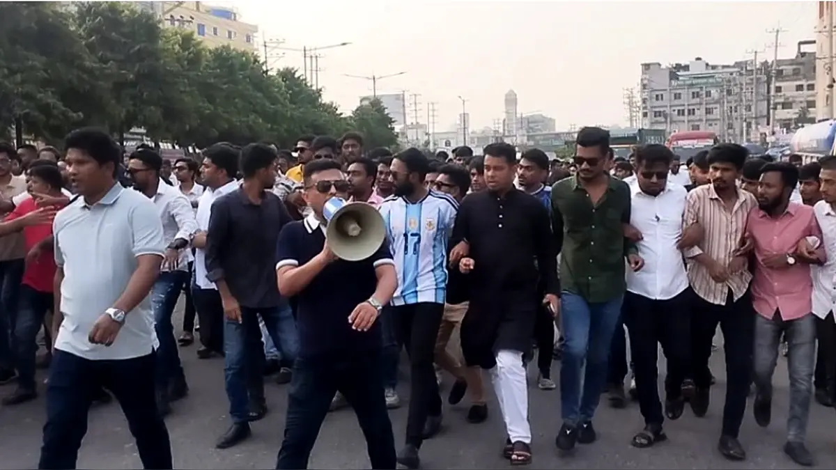 সাভার-আশুলিয়ায় আওয়ামী লীগ ঠেকাতে মাঠে বিএনপি-ছাত্রদল