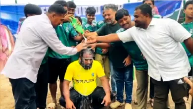 সেভেন আপের বোতলে দুধ দিয়ে গোসল করে ব্রাজিল ছাড়লেন মিন্টু মিয়া