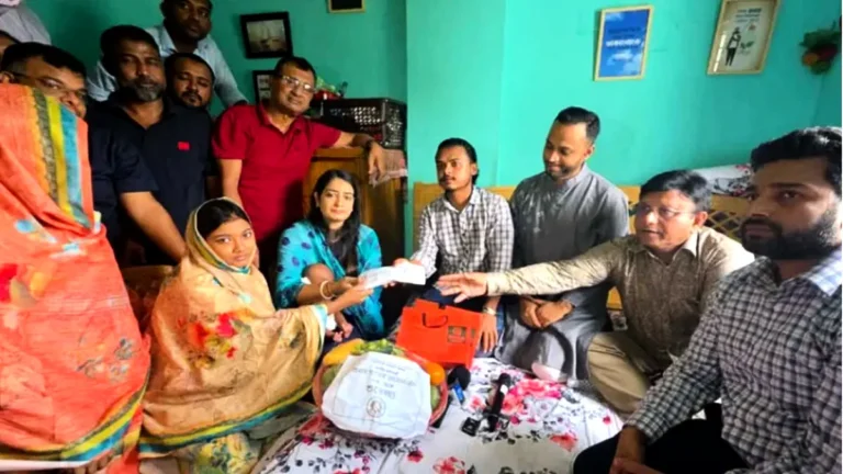 আহত জুলাই যোদ্ধা সুজনের নবজাতক শিশুকন্যার জন্য উপহার পাঠালেন প্রধানমন্ত্রী