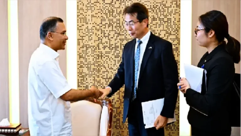 বাংলাদেশ থেকে স্বাস্থ্যকর্মী ও কৃষিশ্রমিক নিতে জাপানের প্রতি প্রধানমন্ত্রীর আহ্বান