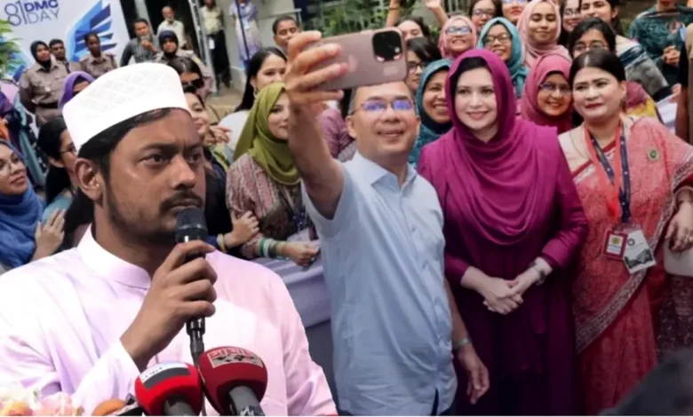 ‘দেশ যখন বন্যার পানিতে তলিয়ে যাচ্ছে প্রধানমন্ত্রী তখন সেলফি তোলায় ব্যস্ত’: নাসীরুদ্দীন পাটওয়ারী