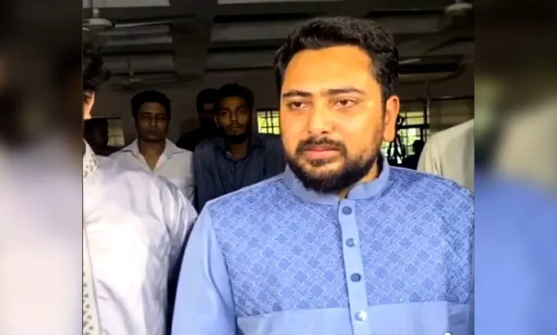 ঢাবিতে ছাত্রশক্তির অনুষ্ঠানে বিদ্যুৎ-বিভ্রাটে নাহিদের ক্ষোভ