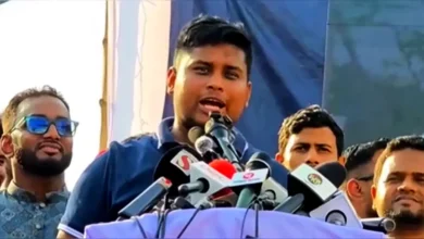 ‘এই ফার্মের মুরগিরা রাস্তায় এসেছে বলেই আজকে আপনি শিক্ষামন্ত্রী’: হাসনাত আবদুল্লাহ