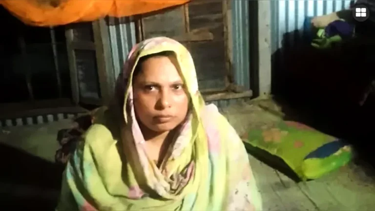 ফেরি থেকে পড়ে যান মাঝ পদ্মায়, কচুরিপানা ধরে ৪ ঘণ্টা ভেসেছিলেন তিনি