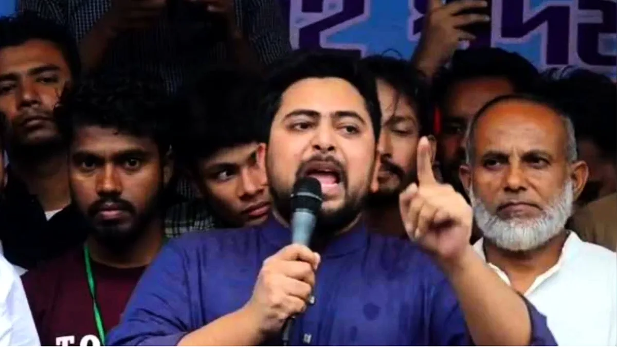 লুটপাটের সুযোগ দিতে ছাত্র-জনতা রক্ত দেয়নি: নাহিদ ইসলাম