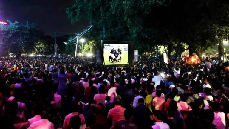 রাজধানীতে বড় পর্দায় যেসব স্থানে দেখা যাবে আর্জেন্টিনা-স্পেন বিশ্বকাপ ফাইনাল খেলা