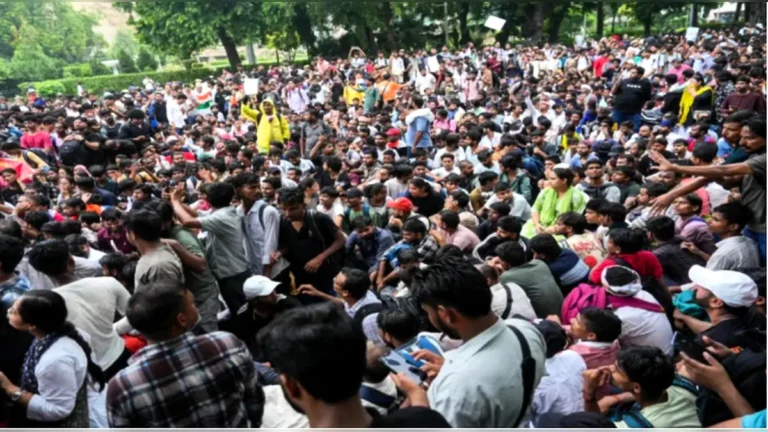 শিক্ষামন্ত্রী পদত্যাগ না করলে কথা বলে লাভ নেই: সিজেপির মুখপাত্র