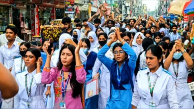 শিক্ষামন্ত্রীর পদত্যাগ দাবিতে সিরাজগঞ্জে শিক্ষার্থীদের বিক্ষোভ