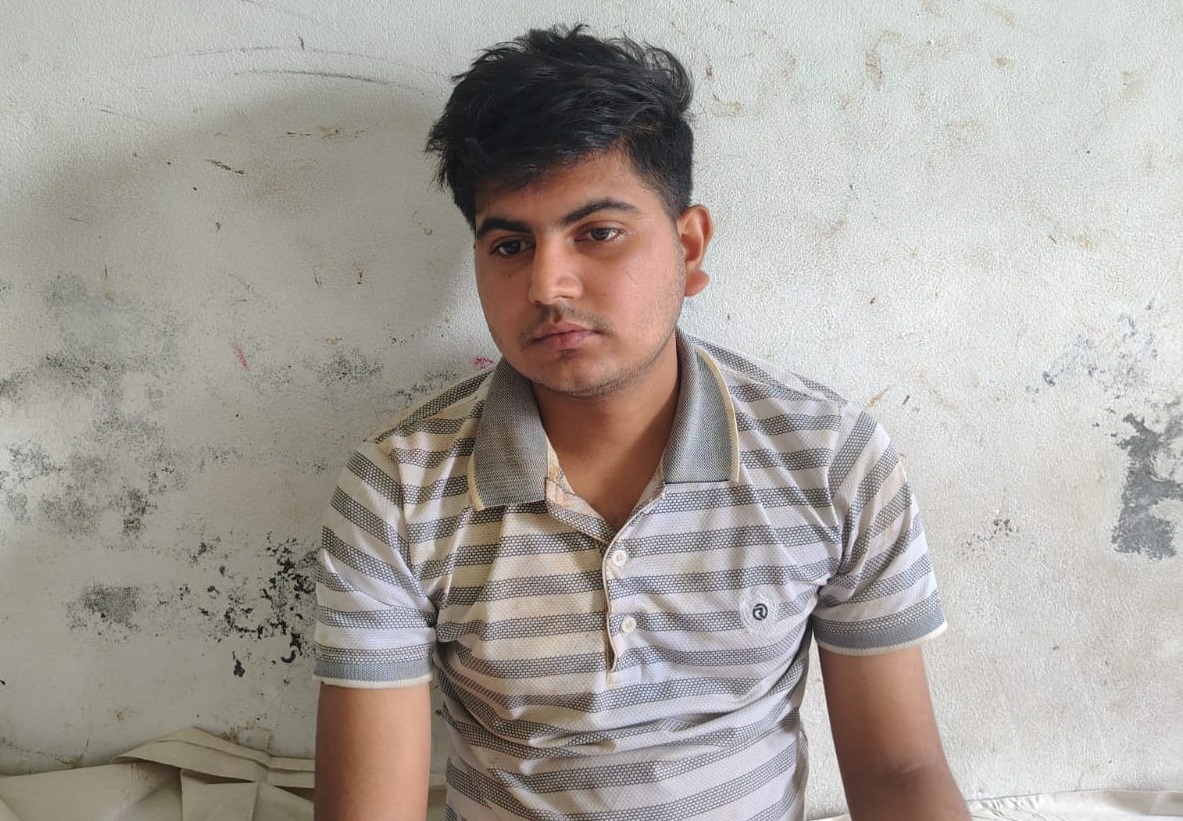 বসতঘর থেকে বৃদ্ধের মরদেহ উদ্ধার, জিজ্ঞাসাবাদের জন্য ছেলে পুলিশ হেফাজতে