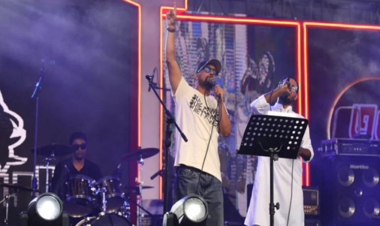 জেন-জি’দের কণ্ঠে ‘ও প্রিয়া তুমি কোথায়’, কনসার্ট ফর ডেমোক্রেসিতে হাজারো মানুষ