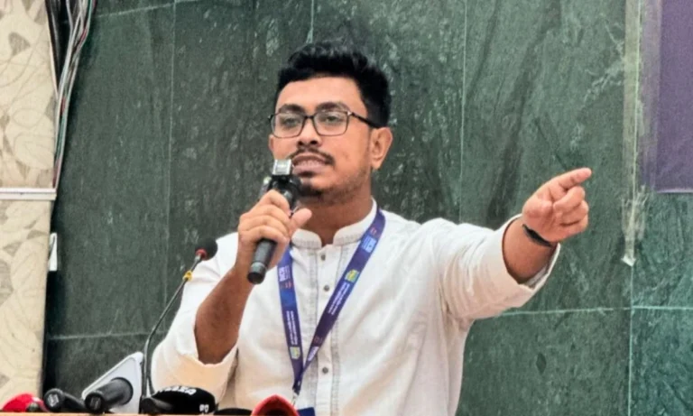 ঢাবি প্রশাসনের তদন্ত কমিটি মানে একটা মুলা ঝুলানো: সাদিক কায়েম