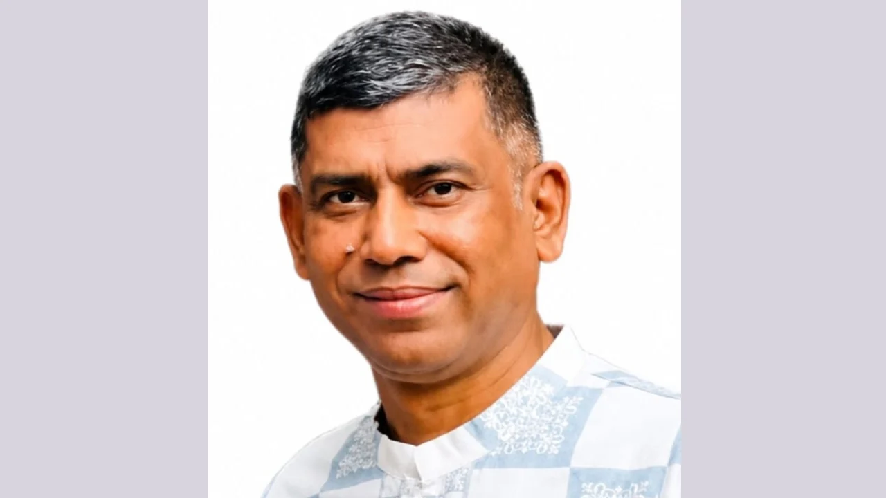 সরকারি গাছ কাটার অভিযোগ প্রমাণের পর টাকা ফেরত দিলেন বিএনপি নেতা