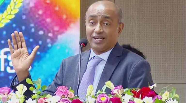 দাবি-দাওয়া নিয়ে ঘেরাও না হোক; স্মারকলিপি দিয়ে চা খেয়ে যান, বললেন আইনমন্ত্রী