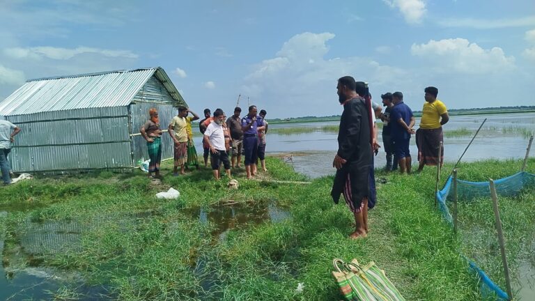 মহিলা লীগ নেত্রীর দখলে থাকা জমি ১৭ বছর পর ফিরে পেলেন এক প্রবাসী