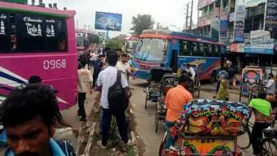 অনির্দিষ্টকালের জন্য বরিশাল থেকে সব ধরনের যান চলাচল বন্ধ, বিপাকে যাত্রীরা