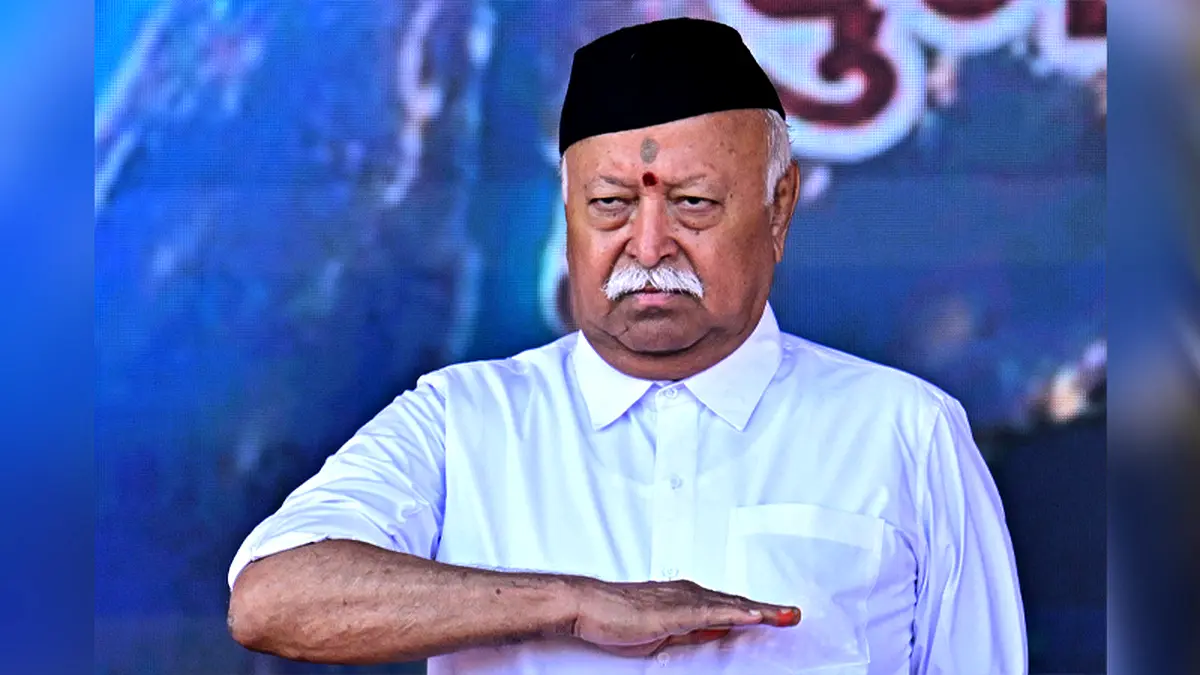 আরএসএস প্রধানের দাবি: ভারত বিশ্বগুরু, ভারতীয়দের দেখলে মানুষ নমস্কার করে