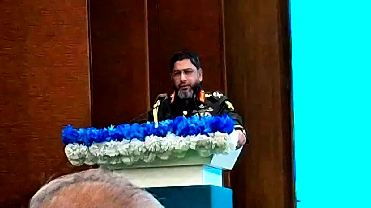 বিভিন্ন অপরাধে জড়িয়ে পড়ছে রোহিঙ্গা, নানা সমস্যা সৃষ্টি হচ্ছে: সেনাপ্রধান