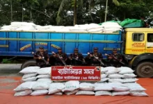 বিজয়নগরে ট্রাকভর্তি অবৈধ সার আটক, উদ্ধার ২৪ টন