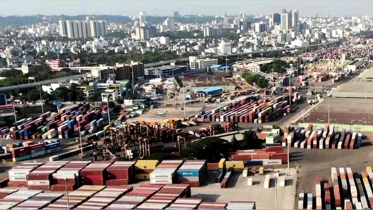 বিশ্বের শীর্ষ ১০০ বন্দরের তালিকায় টানা দ্বিতীয়বার ৬৮তম চট্টগ্রাম বন্দর